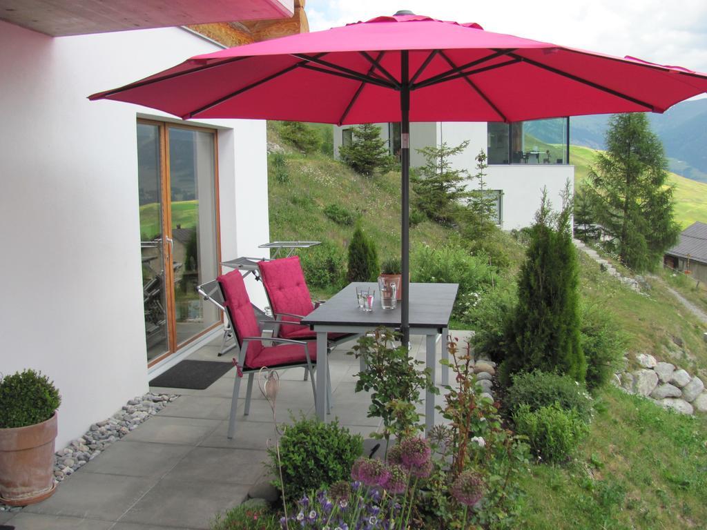 Ferienwohnung Caviezel Tschlin Exterior foto