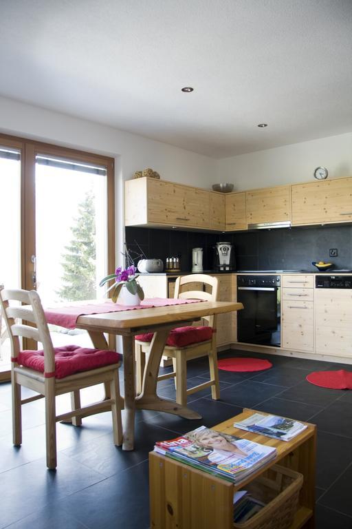 Ferienwohnung Caviezel Tschlin Exterior foto