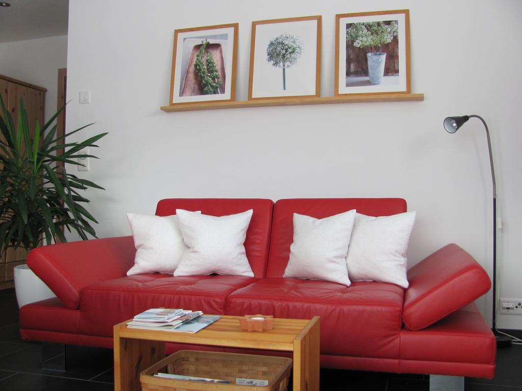 Ferienwohnung Caviezel Tschlin Exterior foto