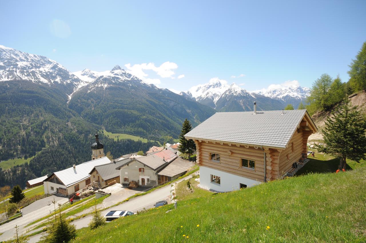 Ferienwohnung Caviezel Tschlin Exterior foto
